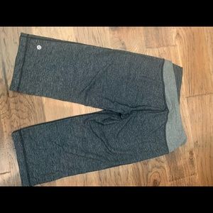 Lululemon cropped workout pants